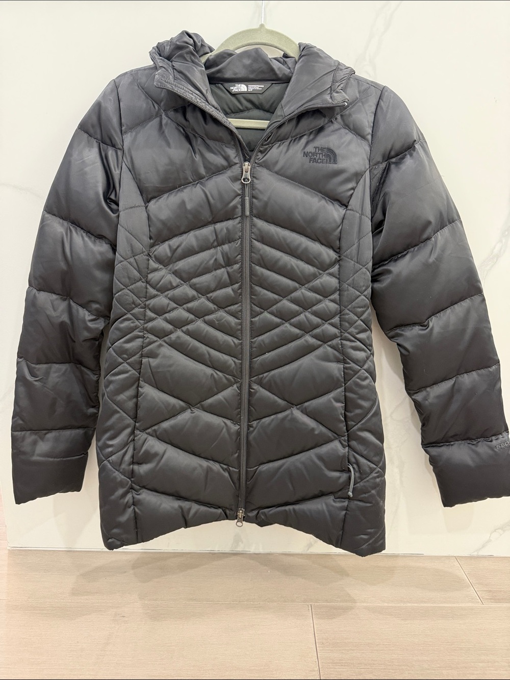 The North Face Women's 550 Black Quilted Hooded Puffer Jacket - Sz Small